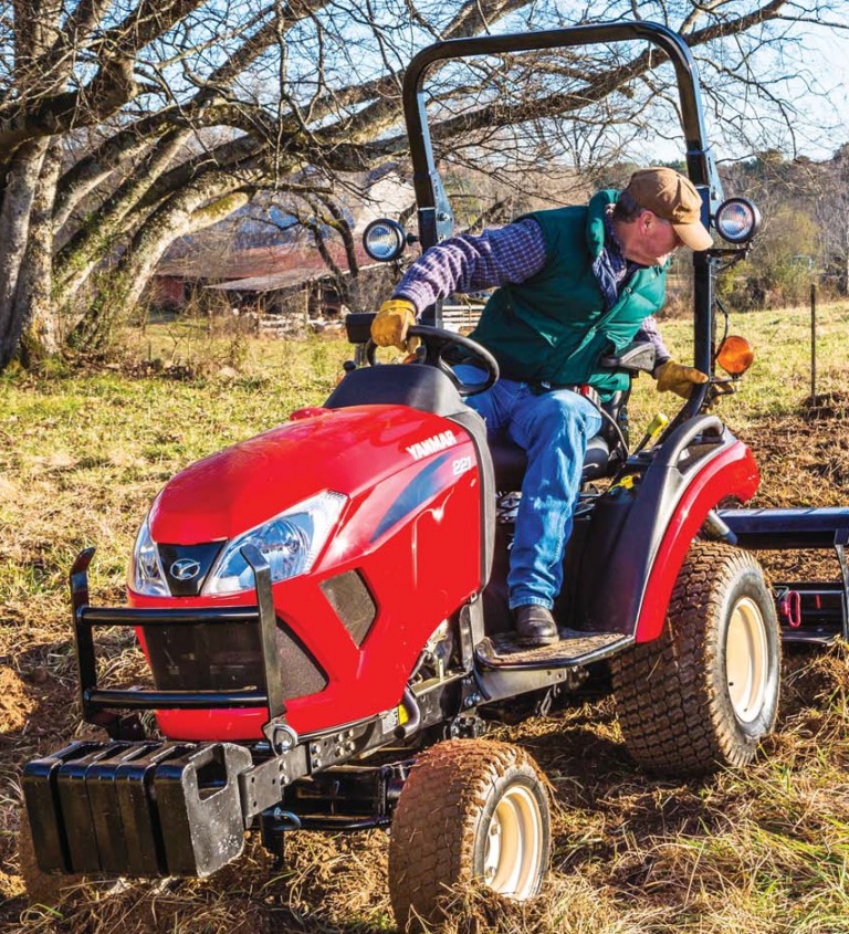 TRACTEUR YANMAR 221